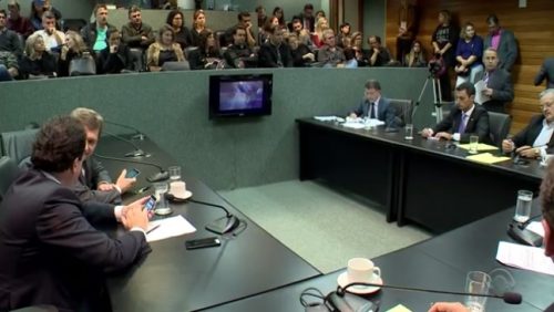 Deputados de SC aprovam extinção da Cohab e Codesc - Rádio Fundação ...