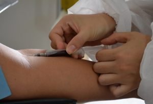 09 02 2021 Testes de Covid 19 nos profissionais da educação 14 scaled e1612987133223