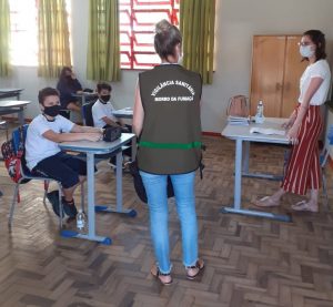 23 02 2021 Vigilância Sanitária nas escolas 3