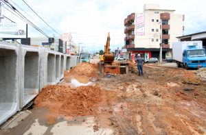 Obras no binário do bairro São Luiz Foto de Jhulian Pereira 4