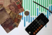 Fim da 6×1: “É uma medida atropelada”, aponta economista-chefe da Fiesc