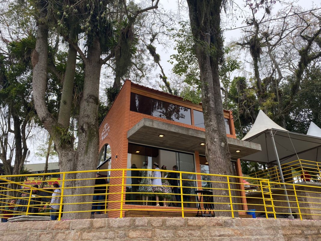 FOTOS: RÁDIO MARCONI
