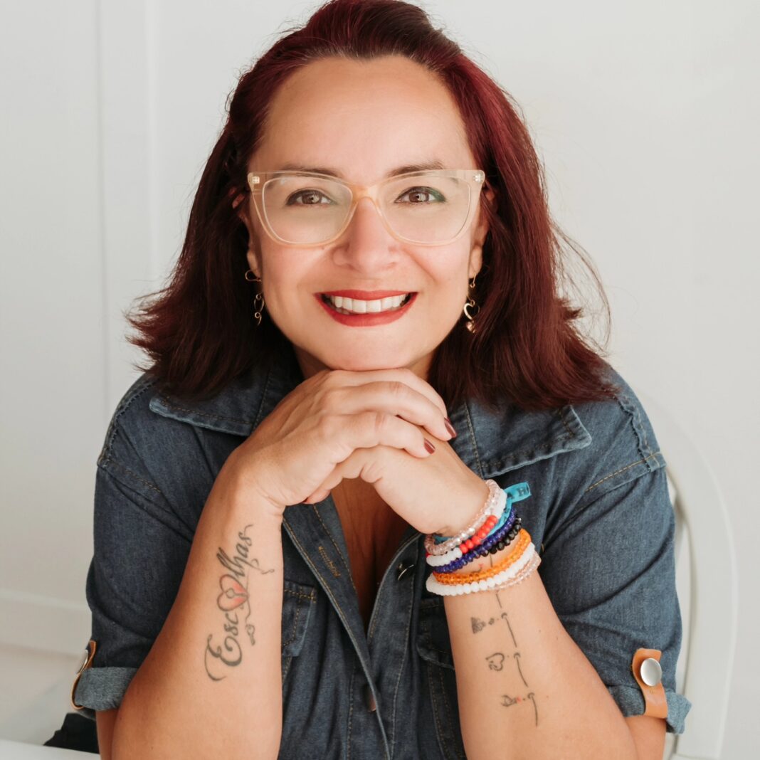 Cristina Valori nasceu e cresceu em São Paulo. É formada em Administração e Letras. Foto: Reprodução / Redes Sociais