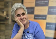 “As pessoas não acreditam muito que alguém aos 70 anos siga ativo”, diz roteirista sobre o etarismo