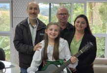 Cantora mirim de Nova Veneza cresce na música e sonha com novos desafios