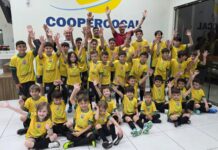Escolinha de Futebol Suíço da Coopercocal amplia horários e abre nova turma às terças-feiras