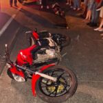 Colisão entre carro e motocicleta deixa duas pessoas feridas na SC-108, em Urussanga