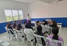 Meninas aprendem sobre saúde menstrual em escola de Cocal do Sul